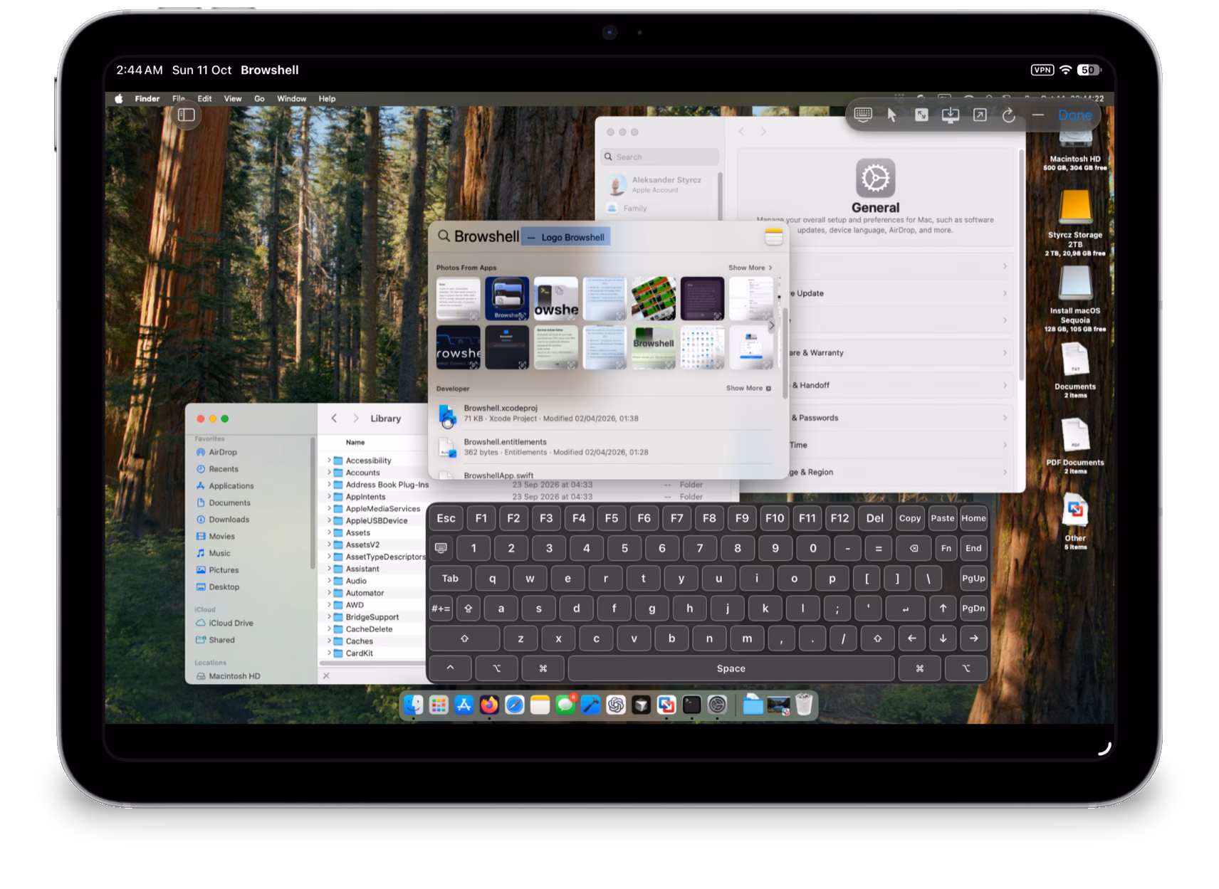 A remote Mac desktop open on iPad, with the Browshell keyboard